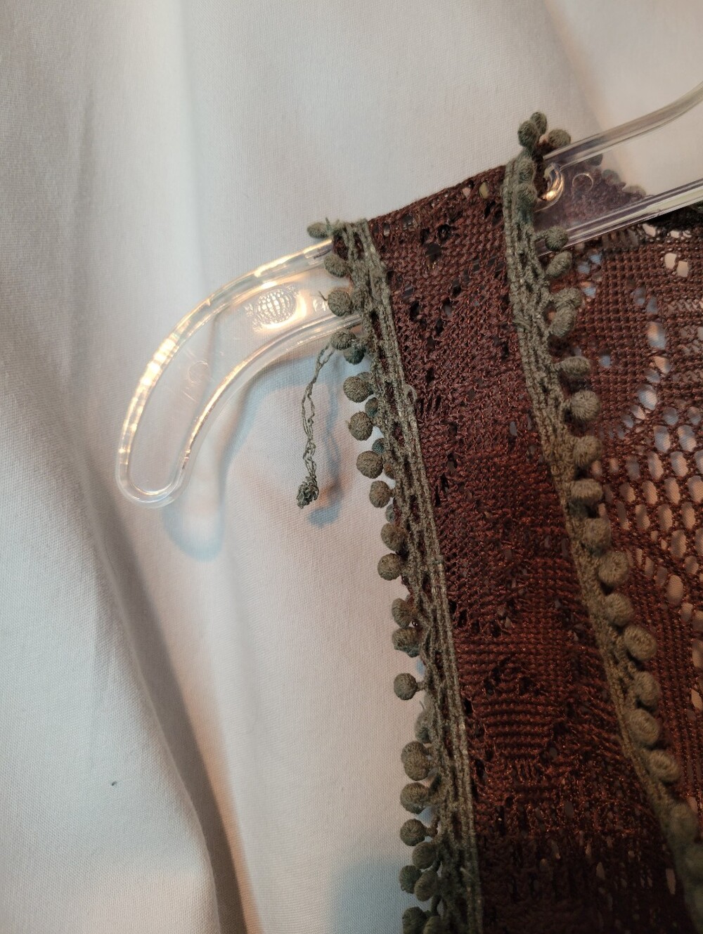 Eyeshadow Brown Lace Ruffle Vest - Picture 6 of 12